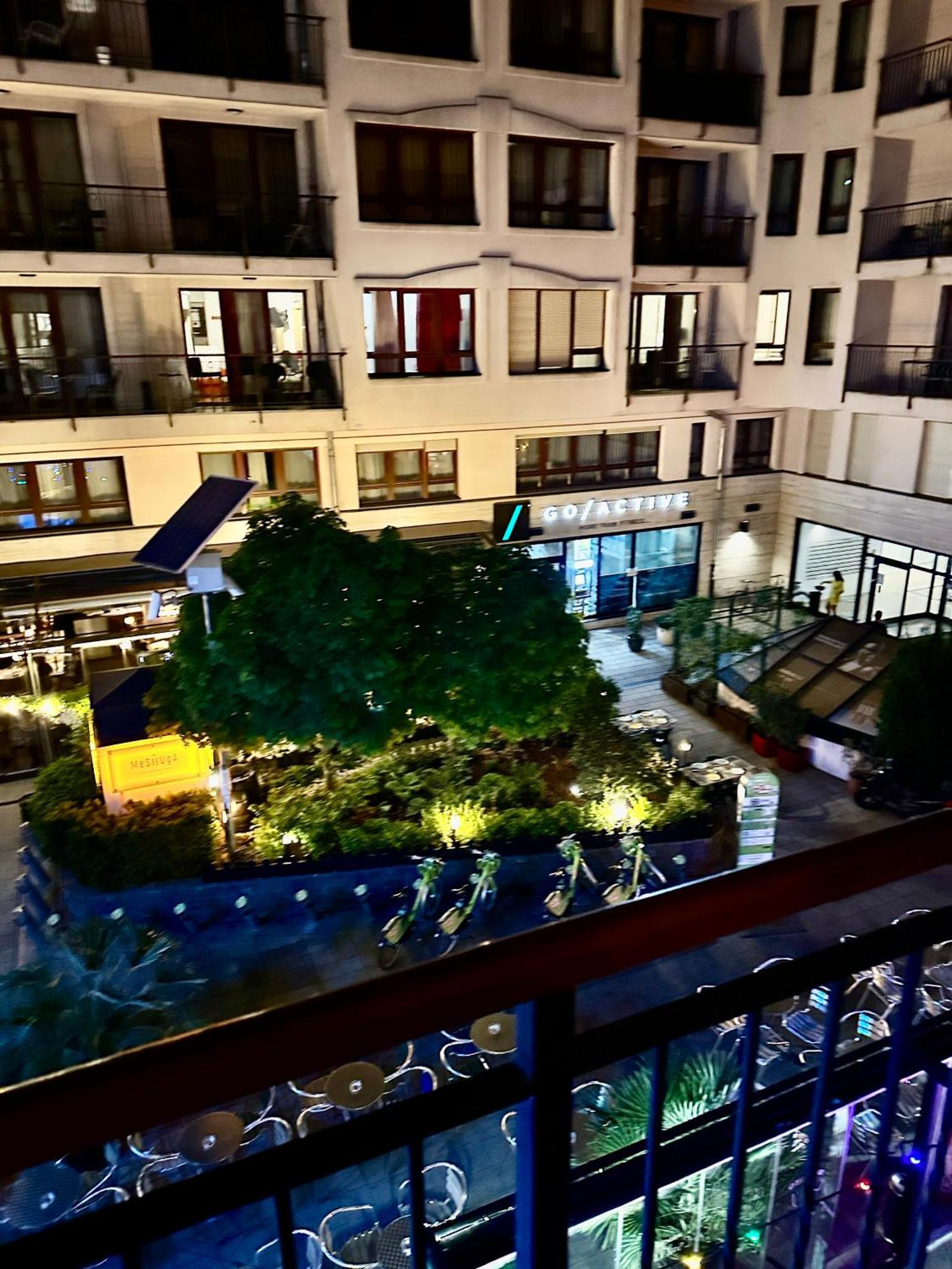 City Center Apartment With Balcony ブダペスト エクステリア 写真