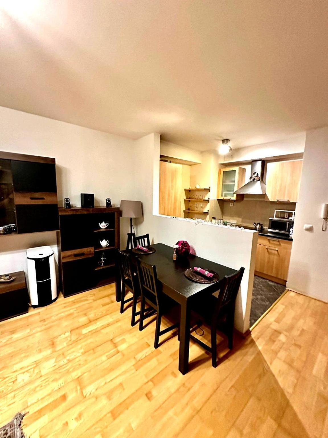 City Center Apartment With Balcony ブダペスト エクステリア 写真